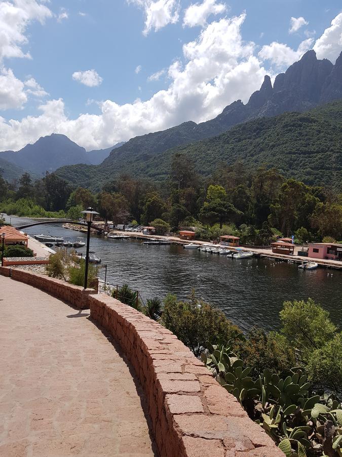 Hotel Le Monte Rosso Porto (Corsica)